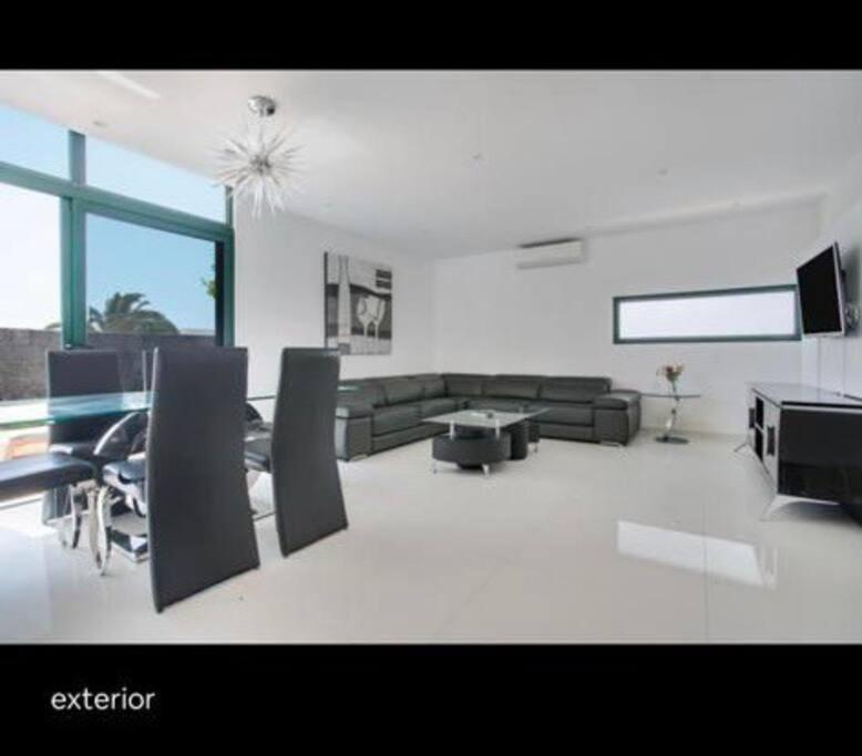 Spacious Private Villa & Private Heated Pool - Villa Sunshine Costa Teguise Exterior foto